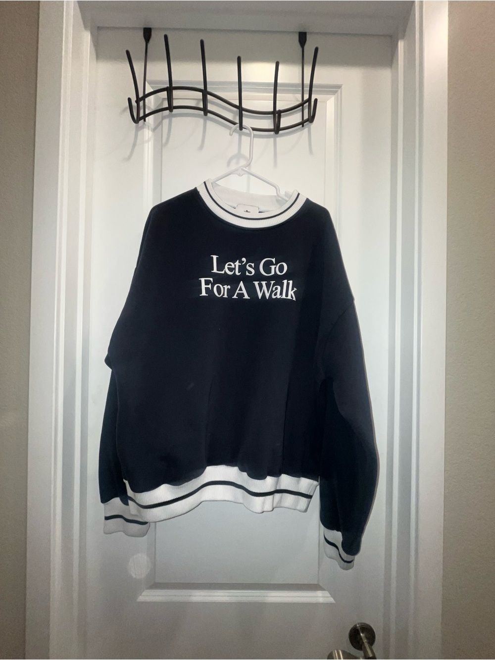 Yllw The Label "Let's Go For A Walk" oversized sweatshirt - Picture 2 of 4